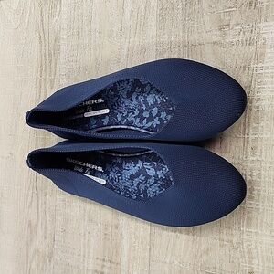 Skechers Women 9 wide navy blue pointe ballerina flat walk comfort